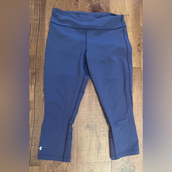 Under Armour compression leggings women 2 pairs Sz small full & crop length - Picture 2 of 13